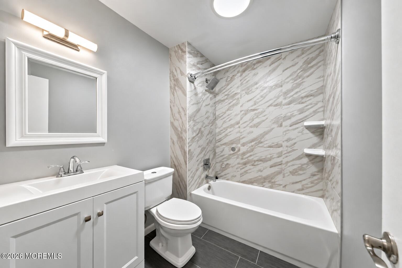 276 Longwood Drive Manalapan NJ 07726