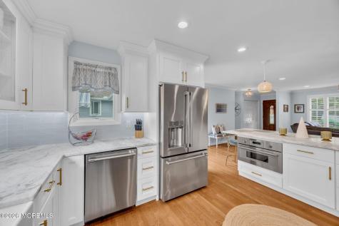 60 Farrell Drive Middletown NJ 07748