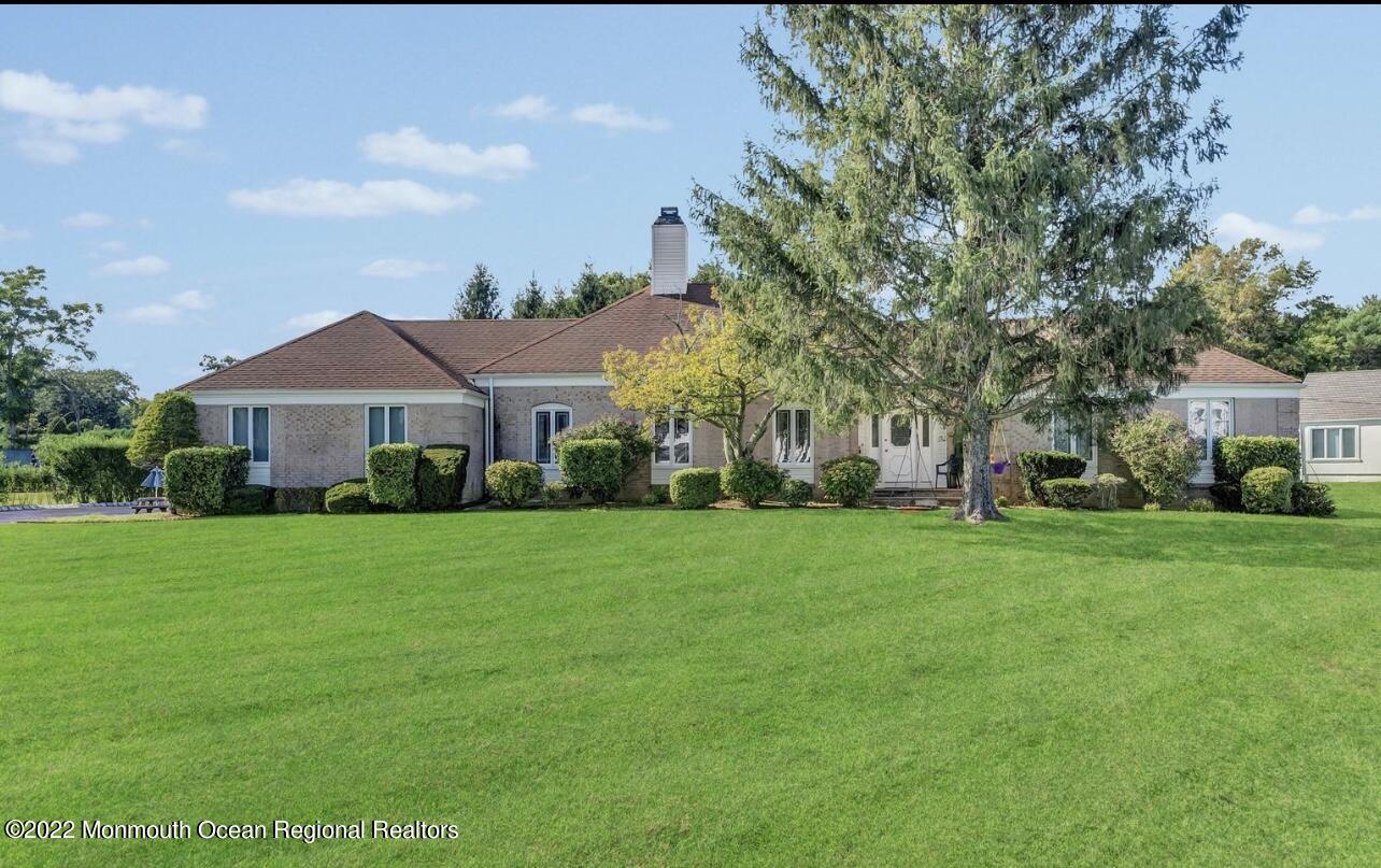 60 Larchwood Avenue Oakhurst NJ 07755