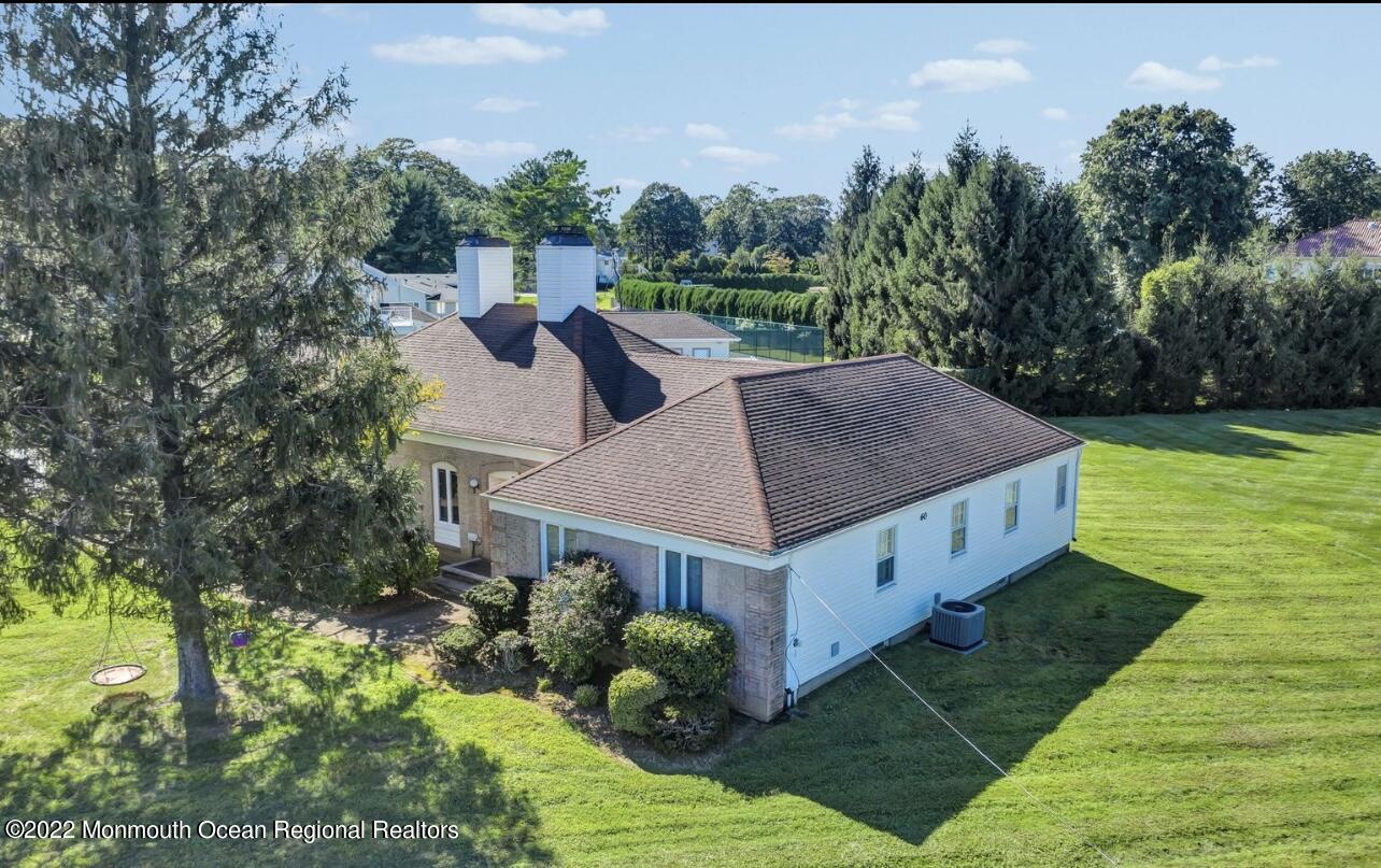 60 Larchwood Avenue Oakhurst NJ 07755