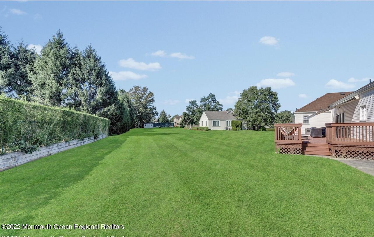60 Larchwood Avenue Oakhurst NJ 07755