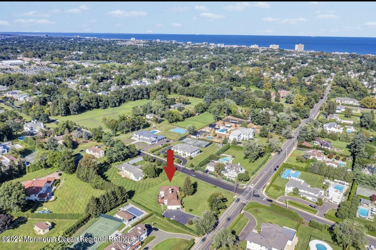 60 Larchwood Avenue Oakhurst NJ 07755