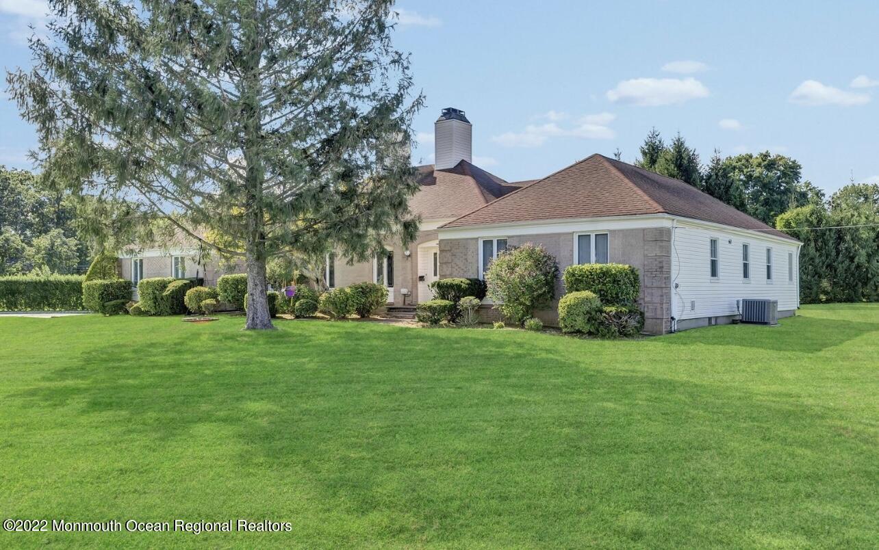 60 Larchwood Avenue Oakhurst NJ 07755