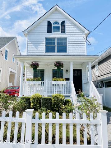 32 1st Street Rumson NJ 07760