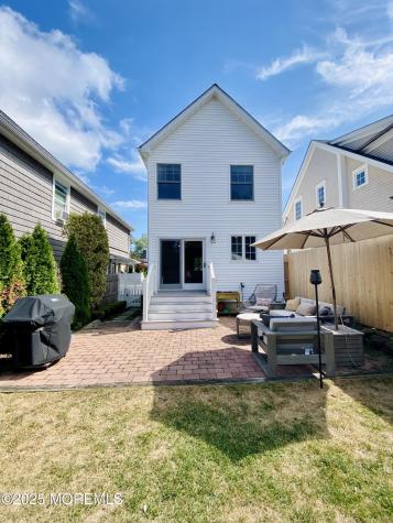 32 1st Street Rumson NJ 07760