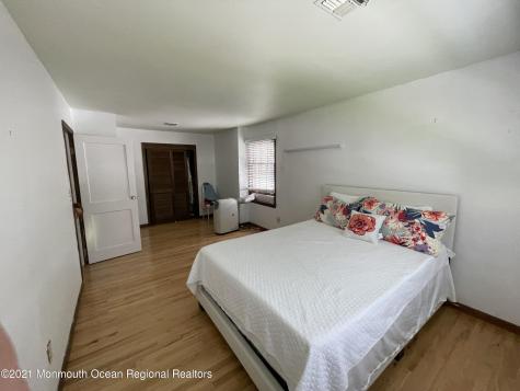 241 Cliftwood Road Oakhurst NJ 07755