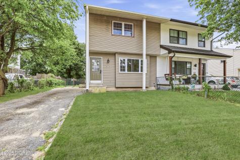 812 Oak Street Lakehurst NJ 08733