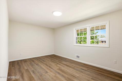 812 Oak Street Lakehurst NJ 08733