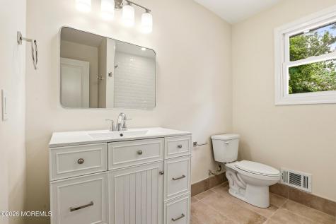 812 Oak Street Lakehurst NJ 08733