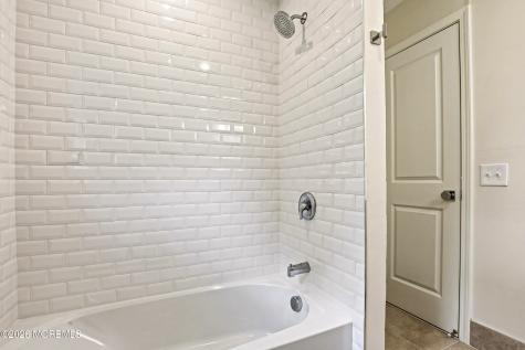 812 Oak Street Lakehurst NJ 08733