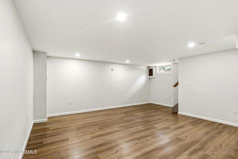 812 Oak Street Lakehurst NJ 08733