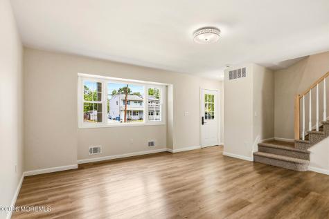 812 Oak Street Lakehurst NJ 08733
