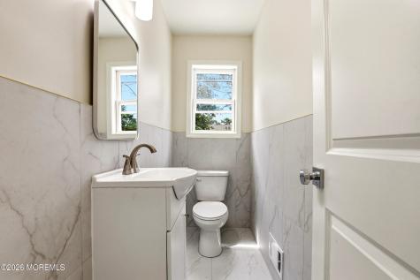 812 Oak Street Lakehurst NJ 08733