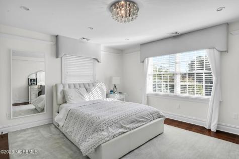22 Oakes Road Little Silver NJ 07739