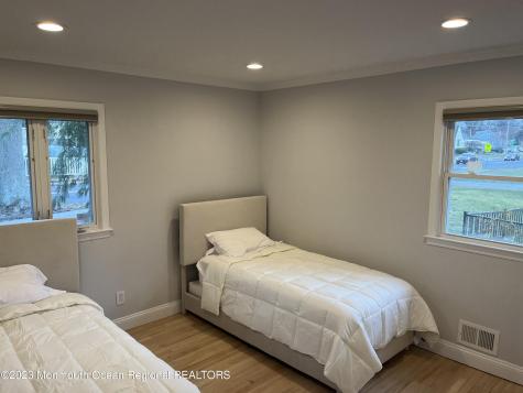 128 Whalepond Road Oakhurst NJ 07755