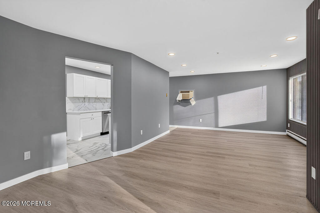 27 Meadow Green Circle Manalapan NJ 07726