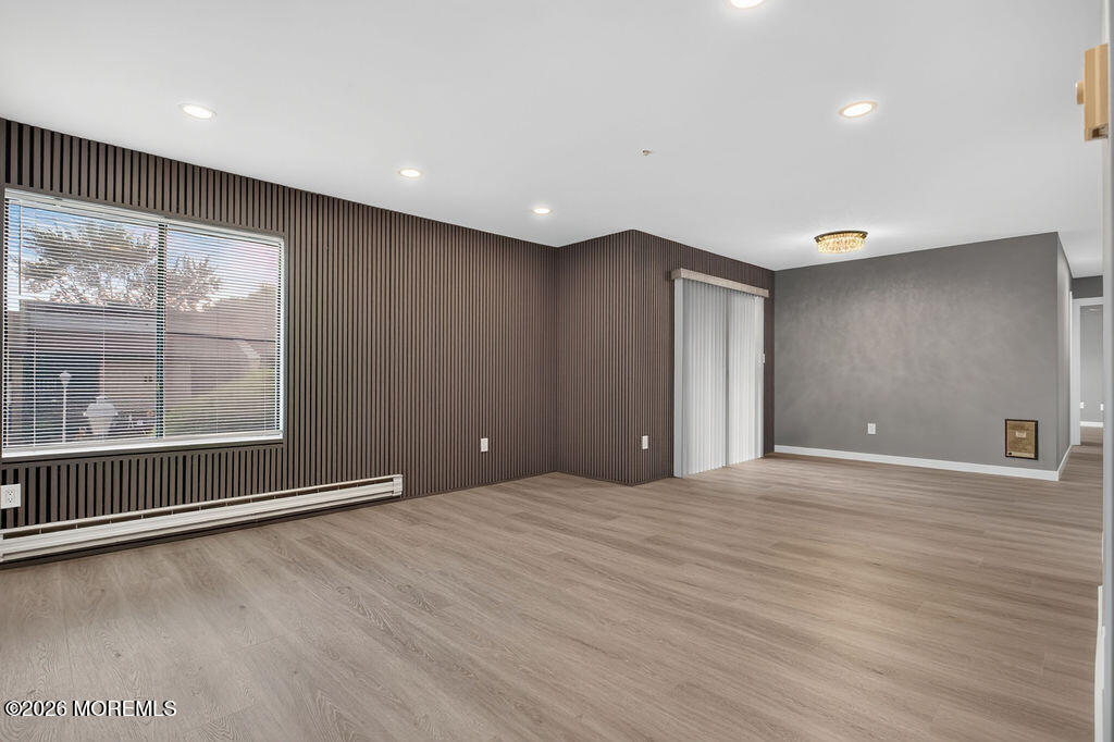 27 Meadow Green Circle Manalapan NJ 07726