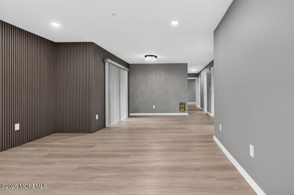 27 Meadow Green Circle Manalapan NJ 07726