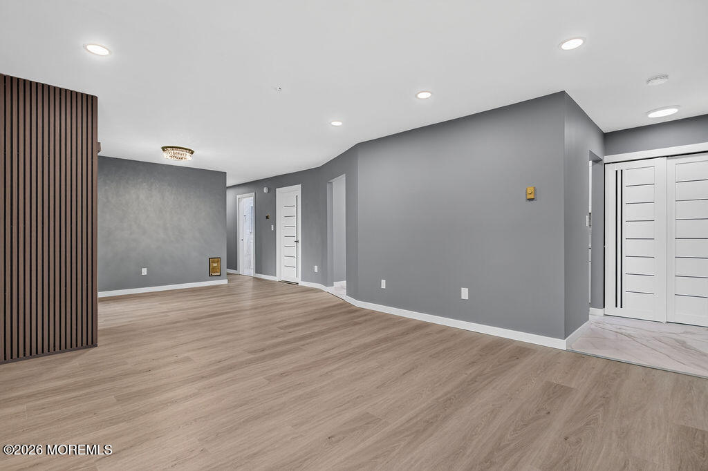 27 Meadow Green Circle Manalapan NJ 07726