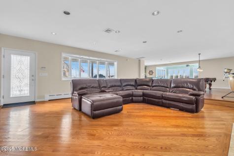 115 N Ocean Avenue Seaside Park NJ 08752