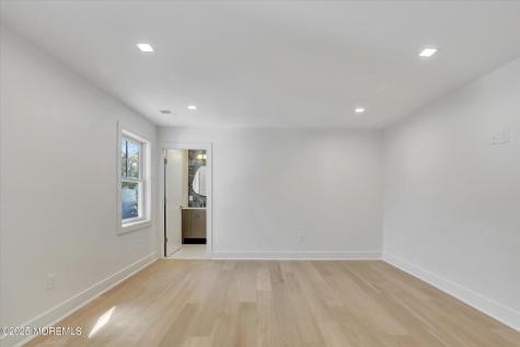243 Woodcrest Road Oakhurst NJ 07755