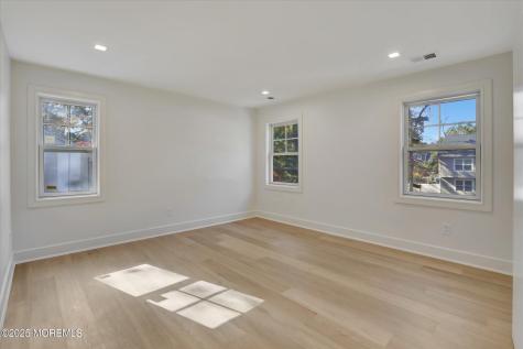 243 Woodcrest Road Oakhurst NJ 07755