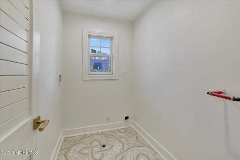 243 Woodcrest Road Oakhurst NJ 07755
