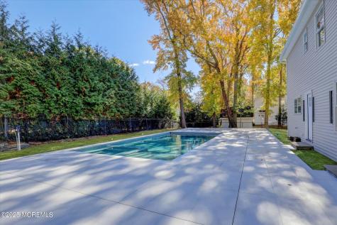 243 Woodcrest Road Oakhurst NJ 07755