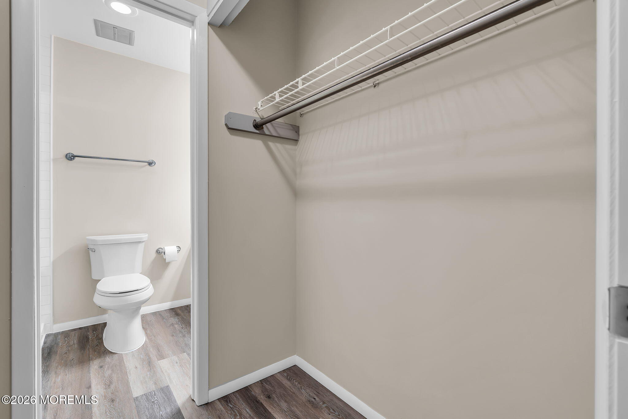 11 Auburn Court Red Bank NJ 07701
