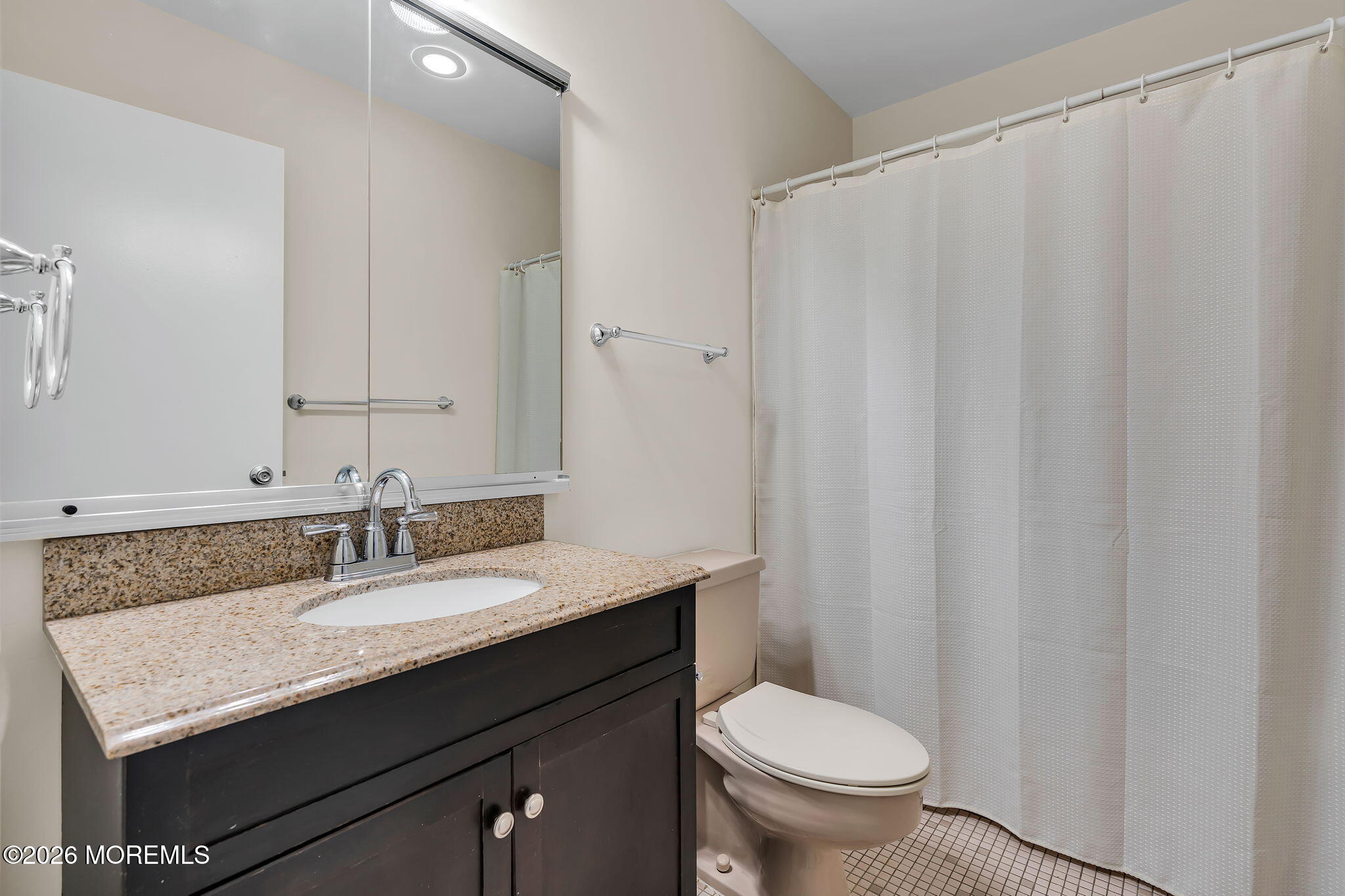 11 Auburn Court Red Bank NJ 07701