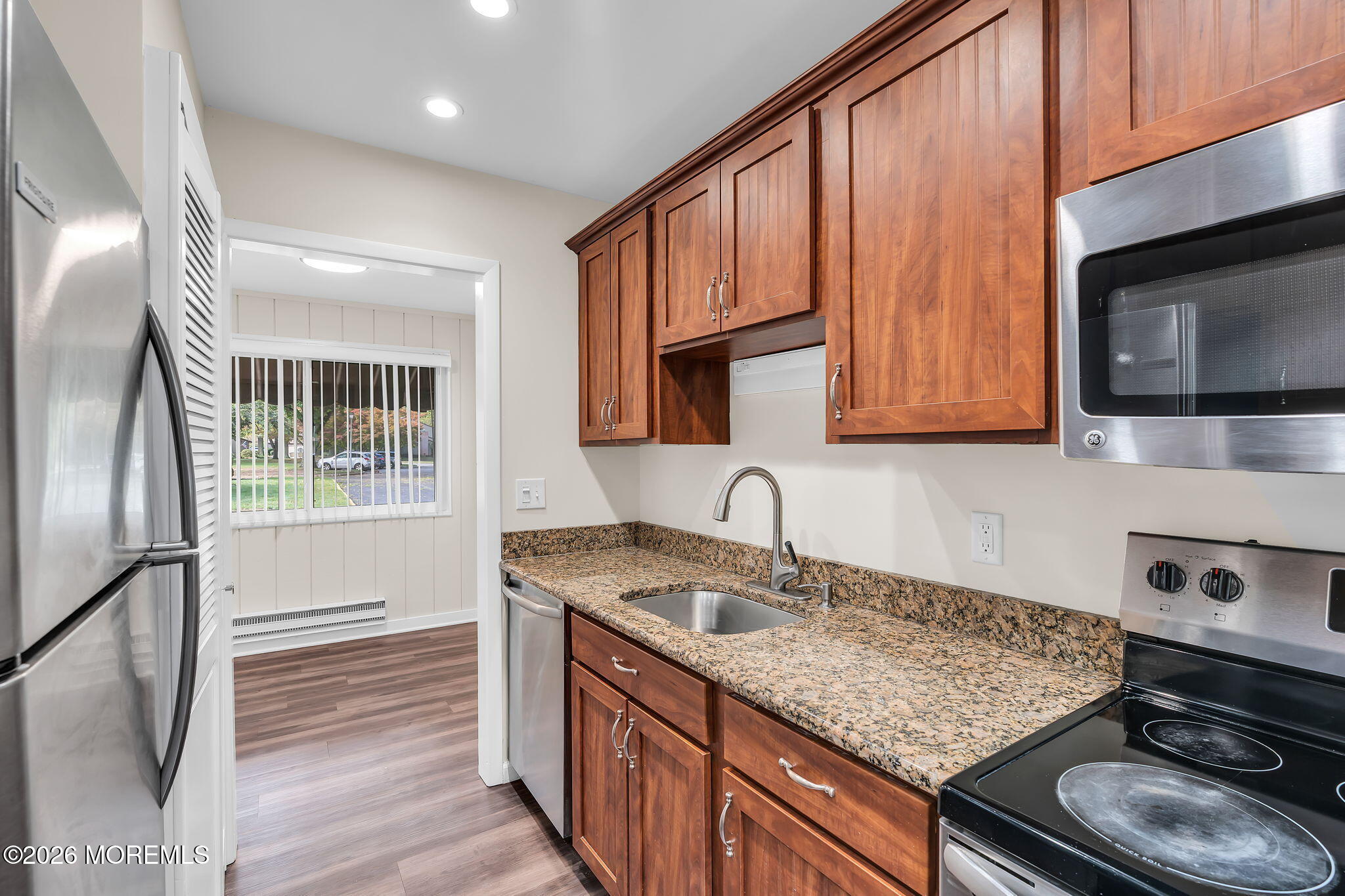 11 Auburn Court Red Bank NJ 07701