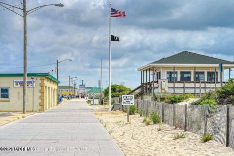 30 M Street Seaside Park NJ 08752