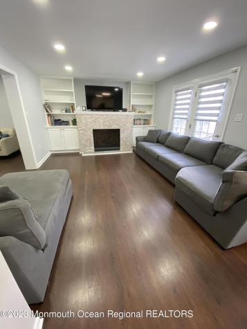 511 W Park Avenue Oakhurst NJ 07755