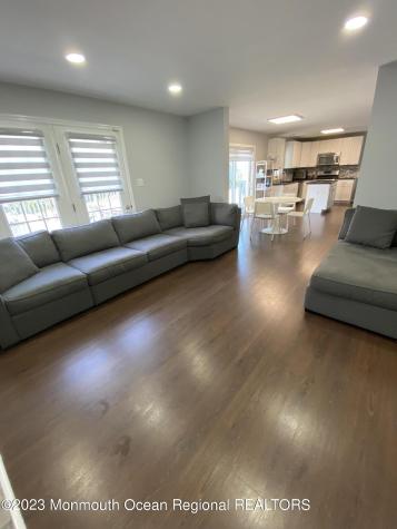 511 W Park Avenue Oakhurst NJ 07755