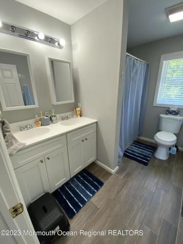 511 W Park Avenue Oakhurst NJ 07755