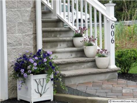 606 Park Avenue Port Monmouth NJ 07758
