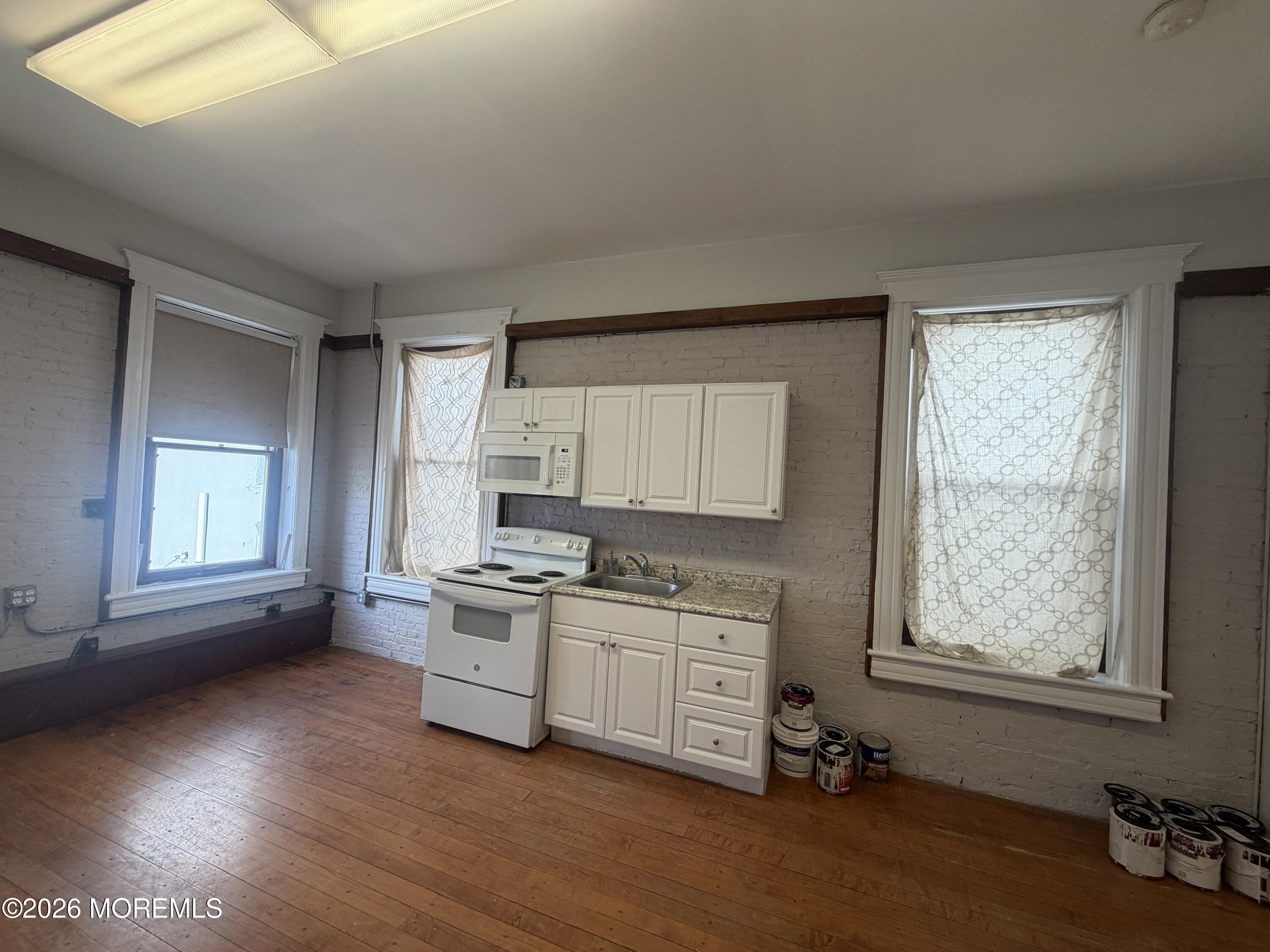 23 W Main Street Freehold NJ 07728