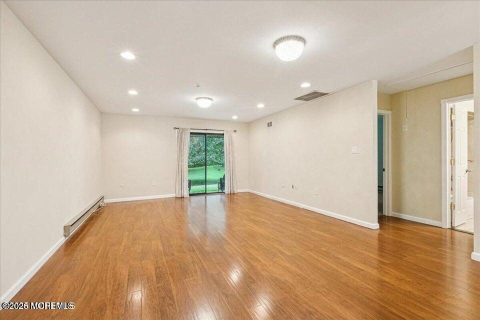 70 Overlook Way Manalapan NJ 07726