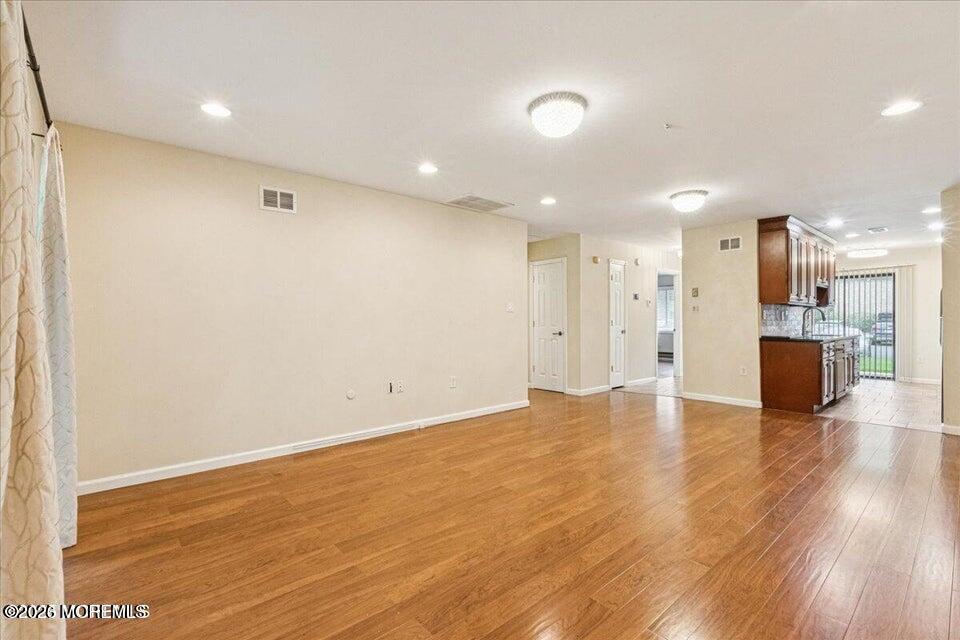 70 Overlook Way Manalapan NJ 07726