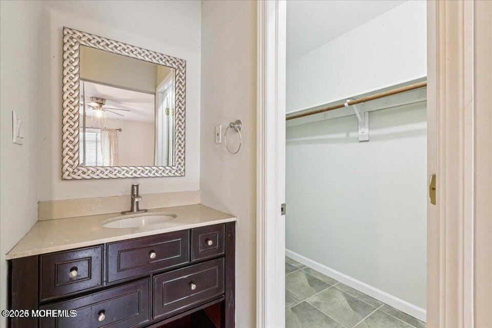 70 Overlook Way Manalapan NJ 07726