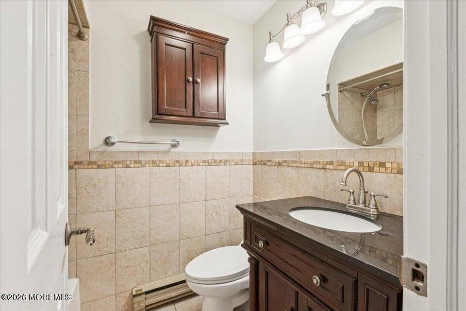 70 Overlook Way Manalapan NJ 07726