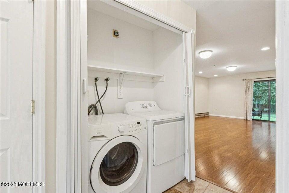 70 Overlook Way Manalapan NJ 07726