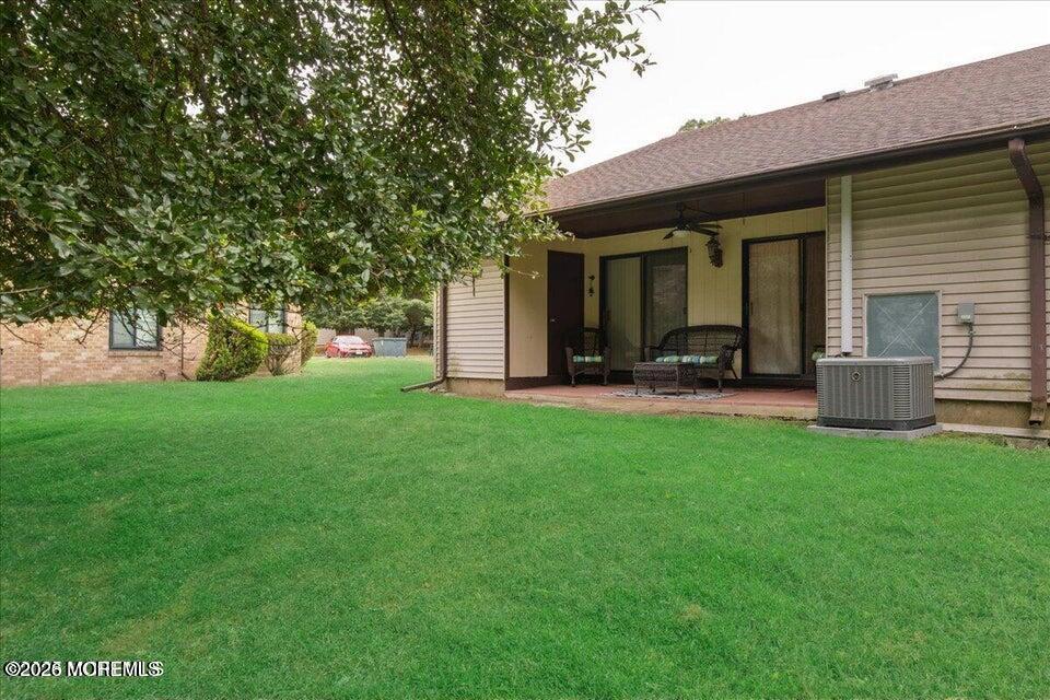 70 Overlook Way Manalapan NJ 07726