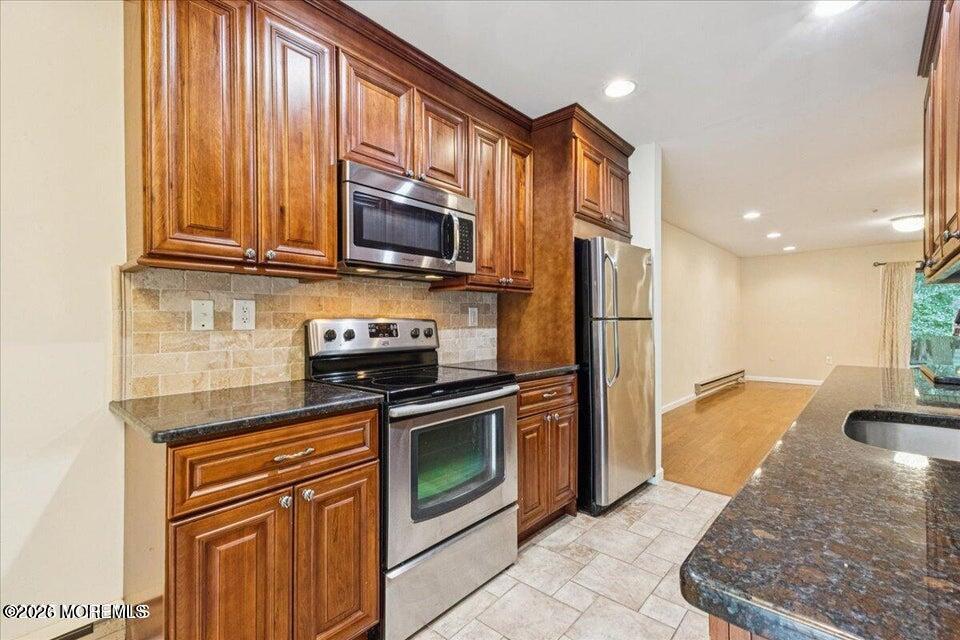 70 Overlook Way Manalapan NJ 07726