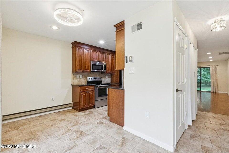 70 Overlook Way Manalapan NJ 07726