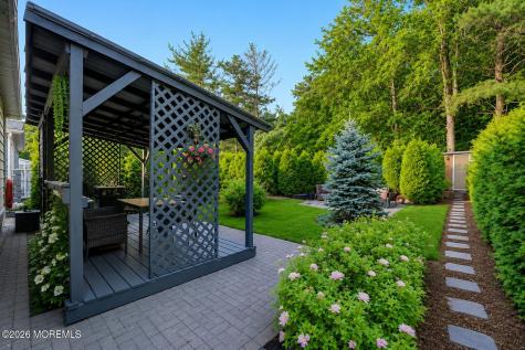 4 Fawn Run Manalapan NJ 07726