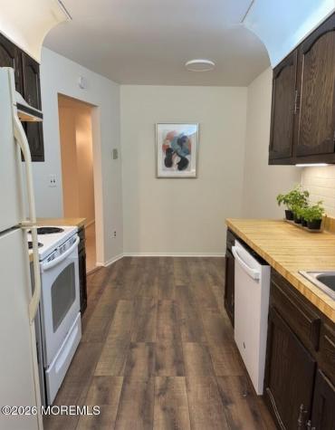238 Medford Court Manalapan NJ 07726