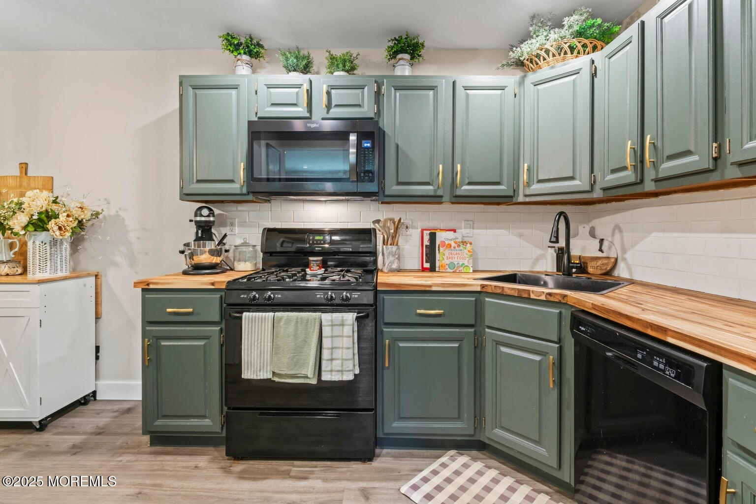 35 Beaumont Court Tinton Falls NJ 07724