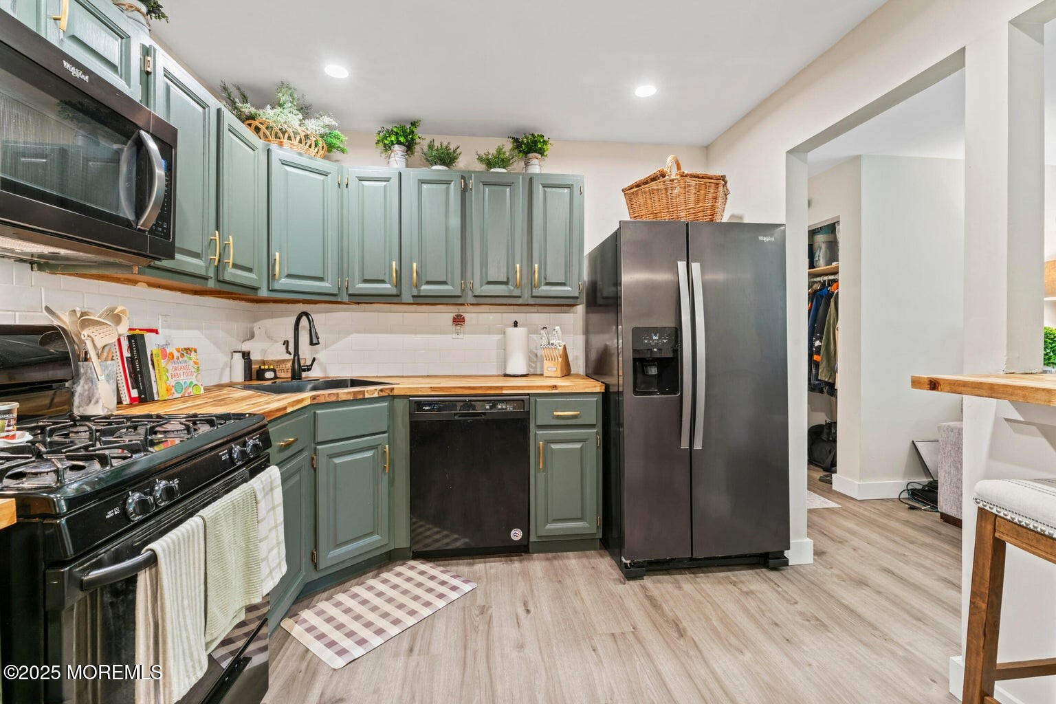 35 Beaumont Court Tinton Falls NJ 07724