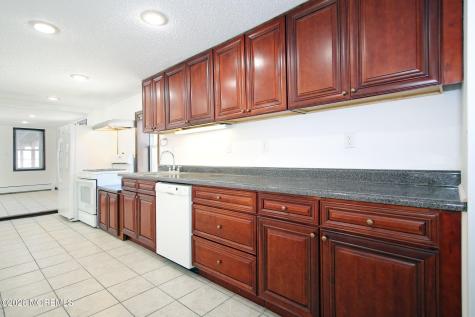 60 Matthews Street Highlands NJ 07732